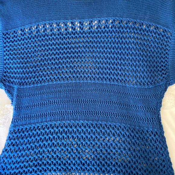 Top - Picture 3 of 5